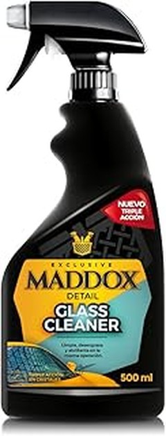 Quita manchas difíciles con limpiacristales repelentes de agua