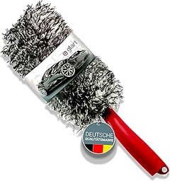 ¿Cuál es mejor para tus llantas: cepillos duros o suaves?